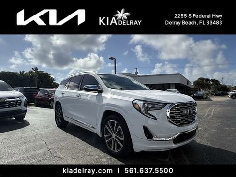 Used 2020 GMC Terrain Denali w/ Denali Premium Package image 1