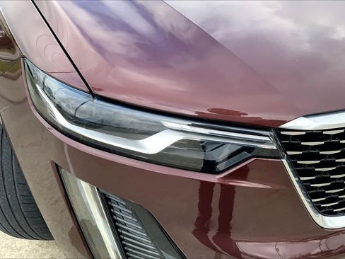 Used 2023 Cadillac XT6 Luxury image 27