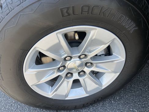 Used 2021 Chevrolet Silverado 1500 LT RWD image 6