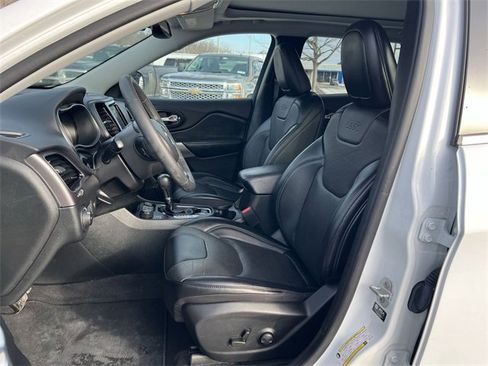 Used 2022 Jeep Cherokee Limited image 15