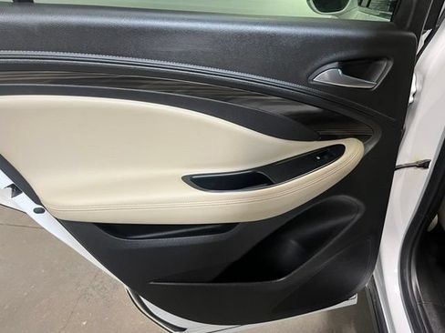 Used 2020 Buick Envision FWD image 16