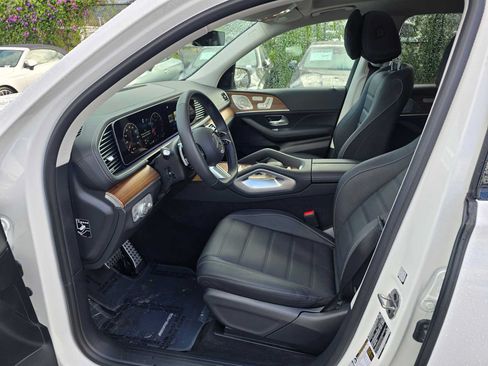 Used 2026 Mercedes-Benz GLS 450 4MATIC image 23