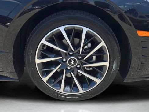 Certified 2023 Hyundai Sonata Limited FWD image 31