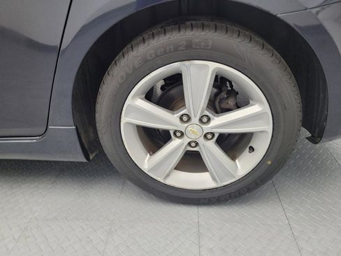 Used 2015 Chevrolet Cruze LT w/ RS Package FWD image 31