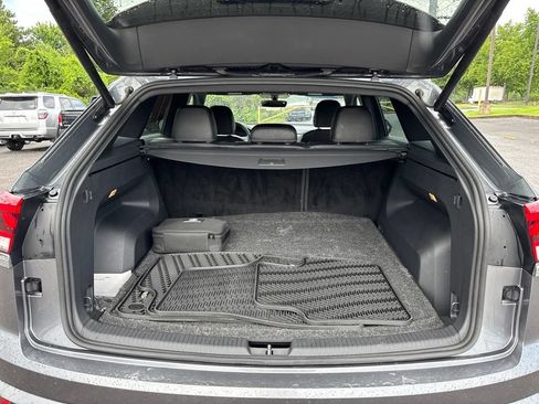 Certified 2023 Volkswagen Atlas Cross Sport SE FWD image 15