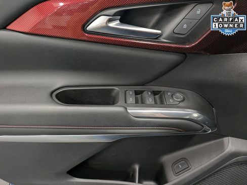 Used 2024 Chevrolet Traverse Z71 image 10