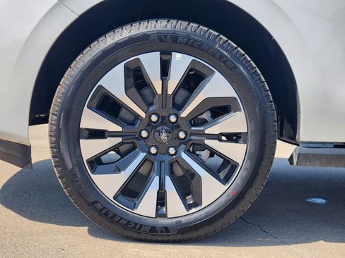 New 2027 Ford Expedition Max Platinum w/ Driver's Package RWD image 11