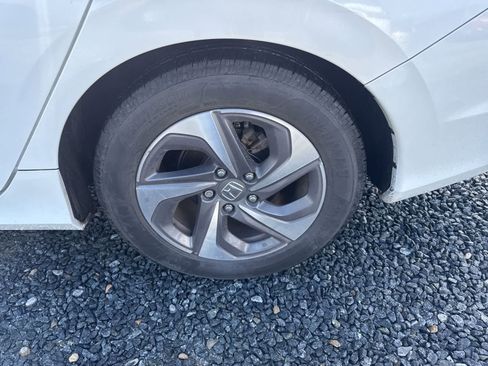 Used 2019 Honda Insight EX image 10