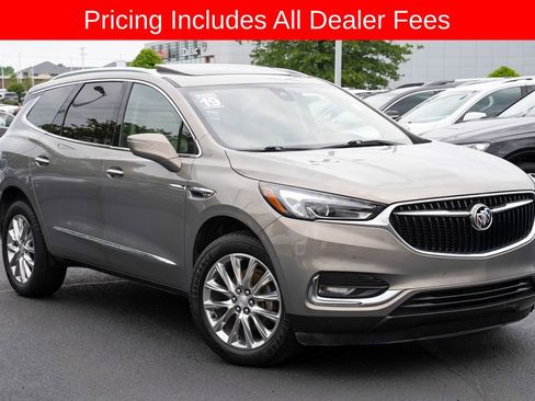Used 2019 Buick Enclave Premium w/ Experience Buick Package FWD image 1