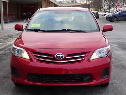 Used 2013 Toyota Corolla LE image 2