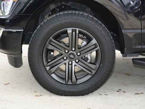 Used 2022 Ford F150 XLT w/ Equipment Group 302A High image 10