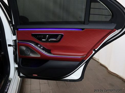 Used 2022 Mercedes-Benz S 580 4MATIC Sedan image 34