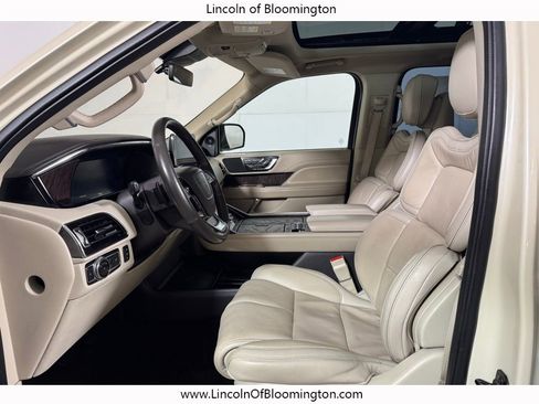 Used 2018 Lincoln Navigator Reserve w/ Technology Package image 20
