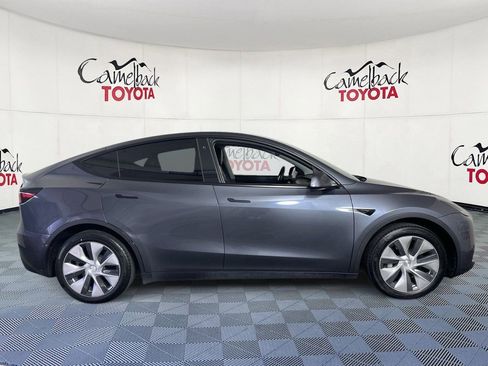 Used 2022 Tesla Model Y Long Range AWD/4WD image 8