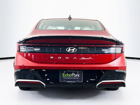 Used 2025 Hyundai Sonata SEL FWD image 7