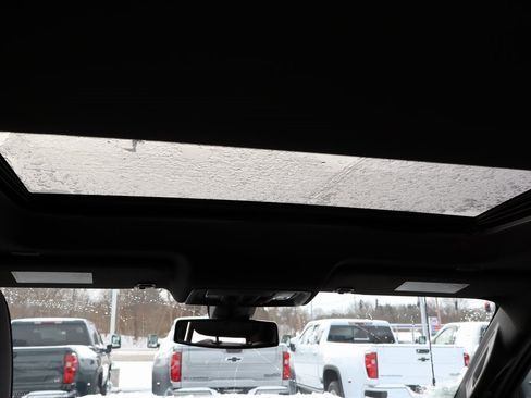 Used 2022 Chevrolet Silverado 3500 High Country w/ Safety Package II image 18