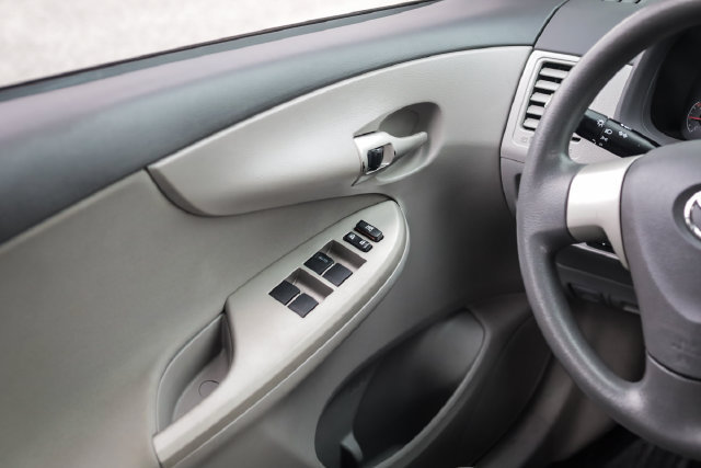 Used 2010 Toyota Corolla LE FWD image 29
