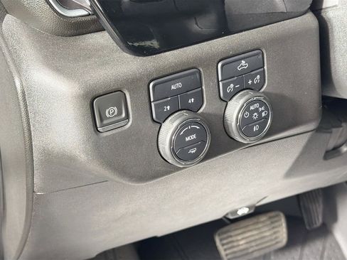 Used 2024 Chevrolet Silverado 1500 RST w/ Max Trailering Package AWD/4WD image 10