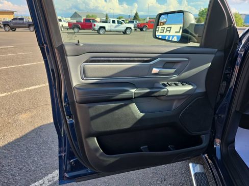 Used 2020 RAM 1500 Big Horn AWD/4WD image 12