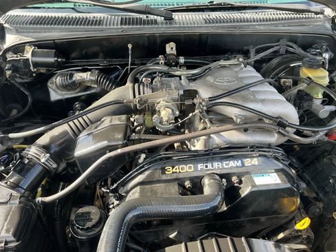 Used 2000 Toyota Tacoma PreRunner image 23