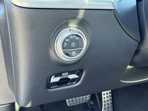 Used 2024 Mercedes-Benz C 300 4MATIC Sedan image 18