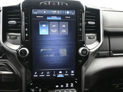 Used 2023 RAM 3500 Laramie AWD/4WD image 11