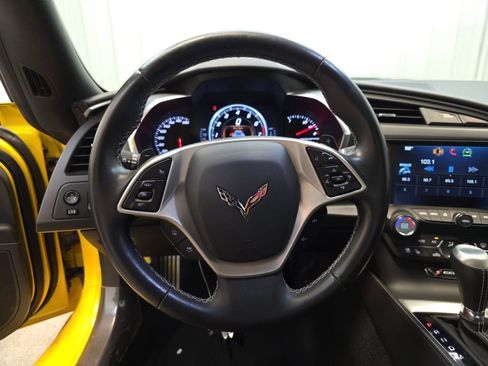 Used 2014 Chevrolet Corvette Stingray Convertible w/ 3LT Preferred Equipment Group RWD image 11