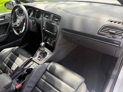Used 2016 Volkswagen GTI SE FWD image 21