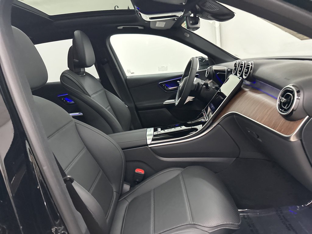 Used 2026 Mercedes-Benz GLC 300 4MATIC image 27