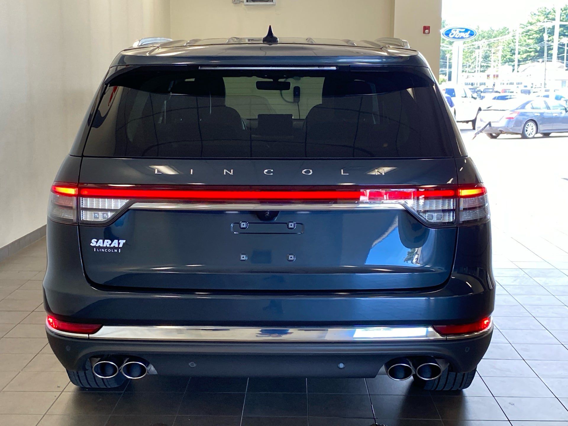 Used 2023 Lincoln Aviator Reserve w/ Equipment Group 201A AWD/4WD image 6