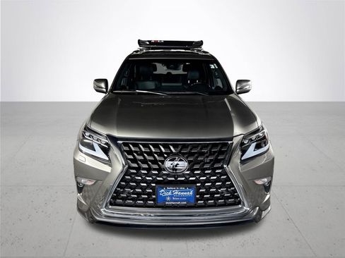 Used 2023 Lexus GX 460 Luxury w/ Sport Design Package AWD/4WD image 3
