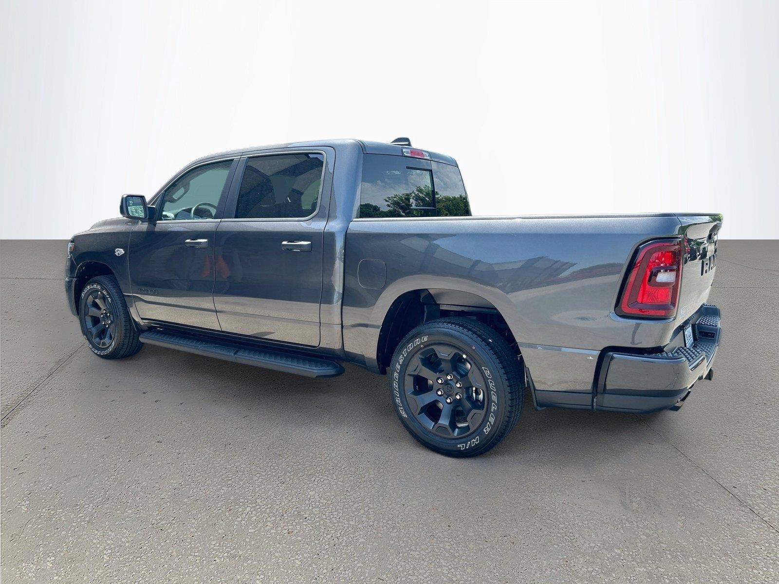 New 2026 RAM 1500 Express AWD/4WD image 6