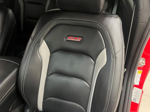 Used 2021 Chevrolet Camaro SS RWD image 28