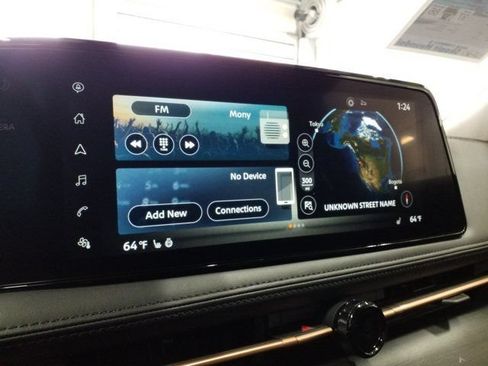 Used 2024 Nissan Ariya AWD image 6