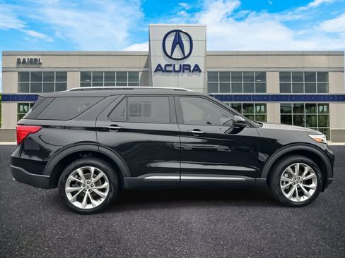 Used 2022 Ford Explorer Platinum w/ Equipment Group 601A image 6