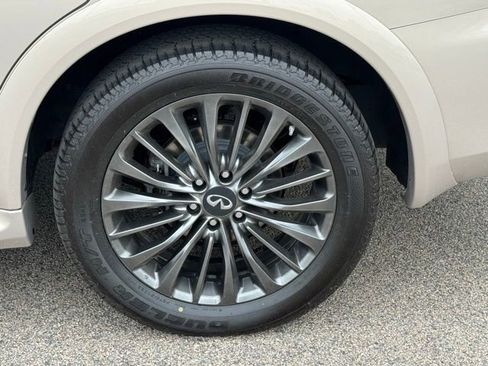 Used 2022 INFINITI QX80 Sensory w/ Cargo Package AWD/4WD image 6