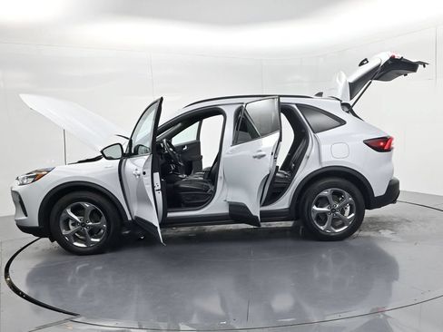 Used 2025 Ford Escape ST-Line FWD image 54