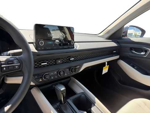 New 2025 Honda Accord SE image 12