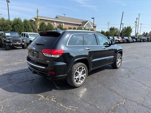 Used 2021 Jeep Grand Cherokee Overland AWD/4WD image 7