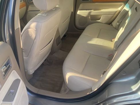 Used 2008 Lincoln MKZ image 7