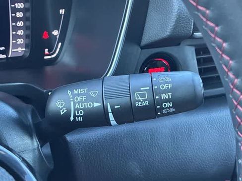 Certified 2025 Honda Pilot Black Edition image 28