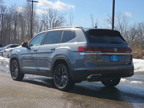 New 2024 Volkswagen Atlas SE AWD/4WD image 10