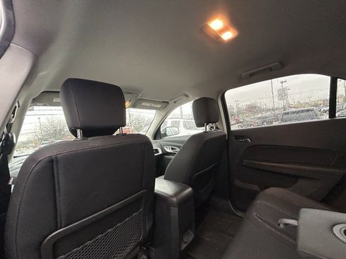 Used 2017 Chevrolet Equinox LT w/ Convenience Package image 27