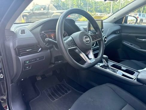 Used 2024 Nissan Sentra SV FWD image 14