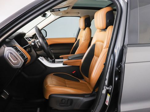 Used 2020 Land Rover Range Rover Sport HSE Dynamic image 11