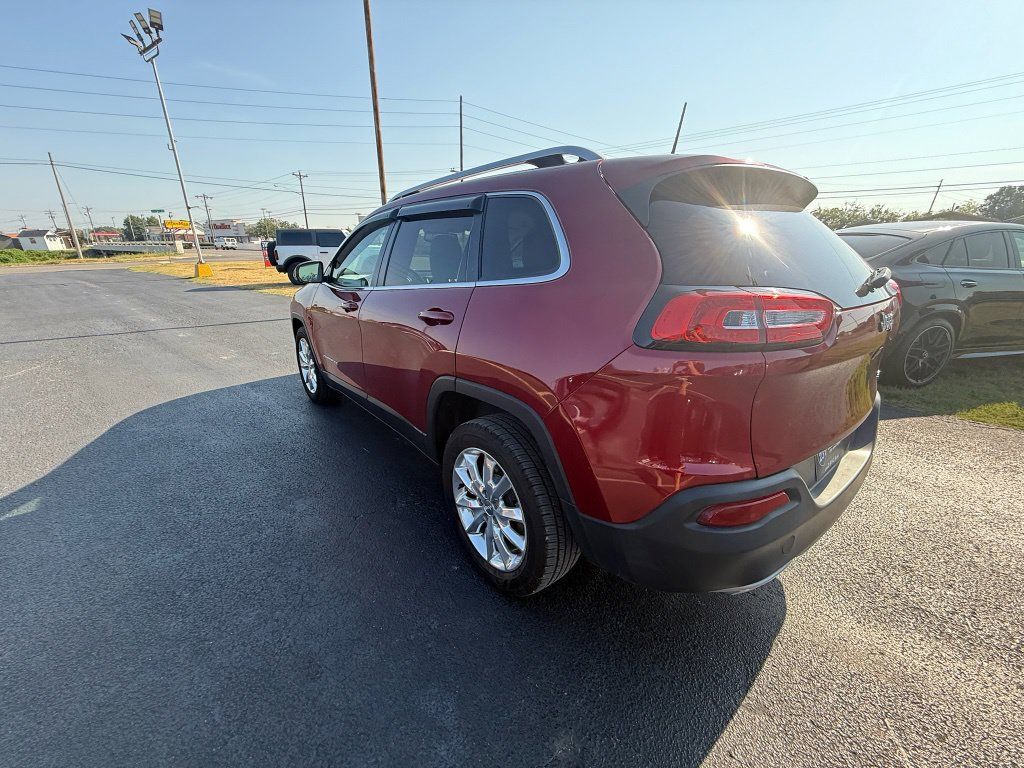 Used 2017 Jeep Cherokee Limited FWD image 5