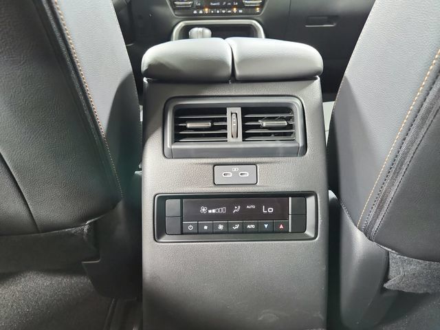 Used 2026 MAZDA CX-90 3.3 Turbo w/ Select Package AWD/4WD image 35