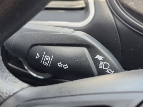 Used 2024 Ford Edge SE image 34