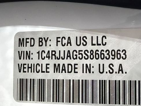 Used 2025 Jeep Grand Cherokee L Altitude RWD image 34