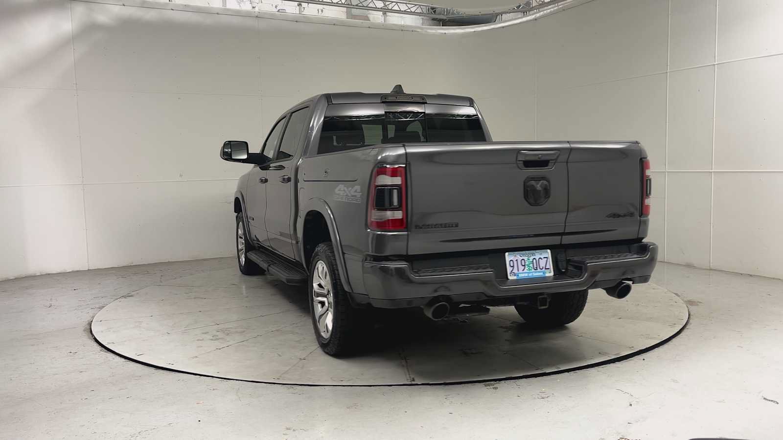 Used 2021 RAM 1500 Laramie AWD/4WD image 3